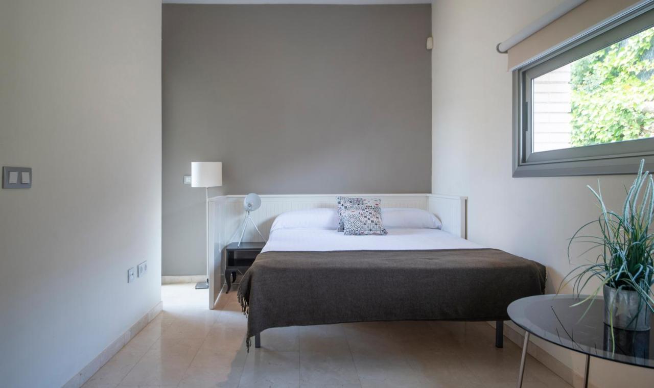 Limonium Deluxe With Private Pool, Tarracohomes *
