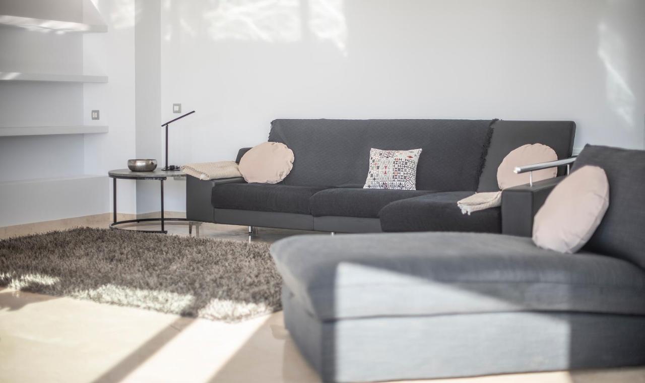 Limonium Deluxe With Private Pool, Tarracohomes *