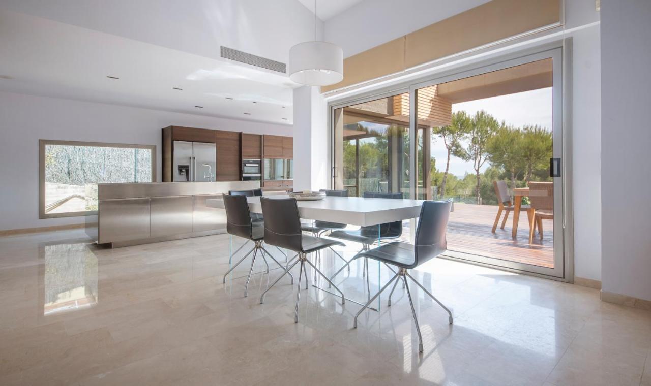 Limonium Deluxe With Private Pool, Tarracohomes *